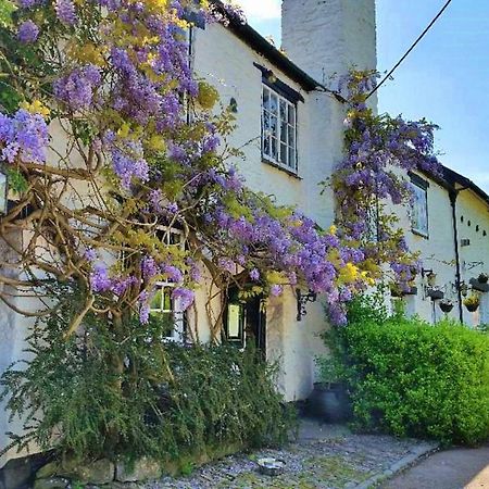 Finest Retreats - The Old Church House Inn Broadhempston Exterior photo